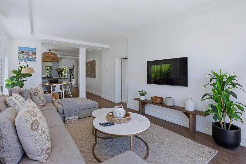 To Let 4 Bedroom Property for Rent in Bakoven Western Cape